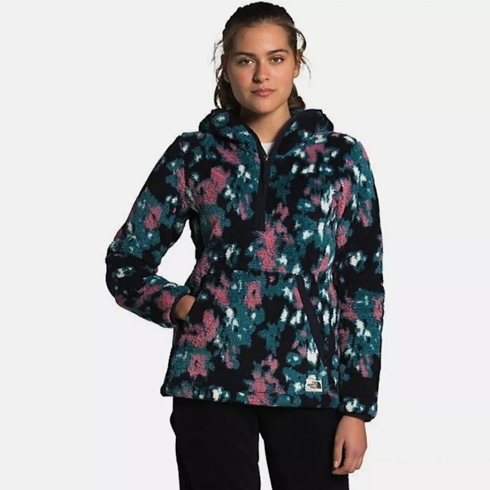 The North Face Campshire Pullover Hoodie 2.0 Medium